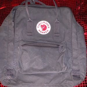 Fjallraven Kanken Backpack💖